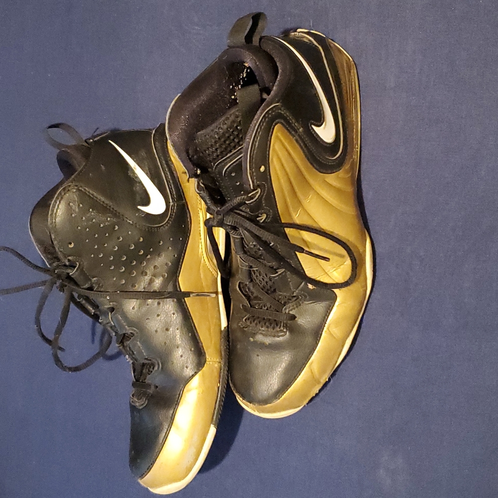 Nike shoes